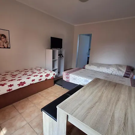 Wandlitz-pension Dampflok *